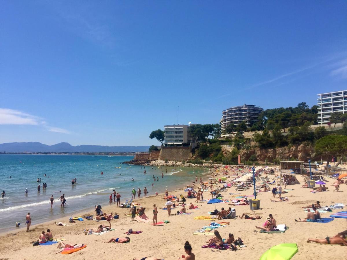 Apartment In Salou Next To The Beach For Families,Wifi Exterior photo